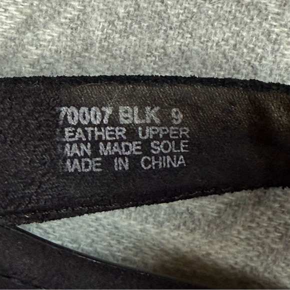 Minnetonka Beaded Leather Thong Sandals Black w Silver Accents Women’s Sz 9 - Picture 6 of 10